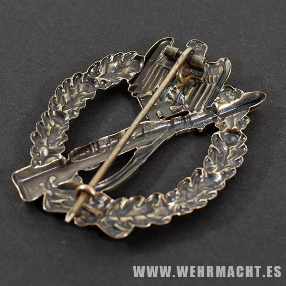 Army Infantry Assault Badge in Bronze (Hollow back)