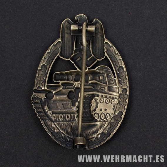 Asalto de blindados Panzer en bronce (Fabricación hueca)