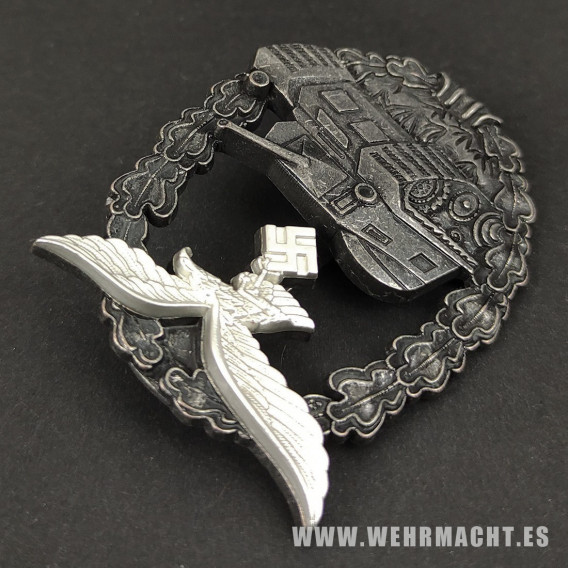 Luftwaffe Panzer Assault Award