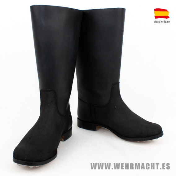 Botas de marcha con clavos