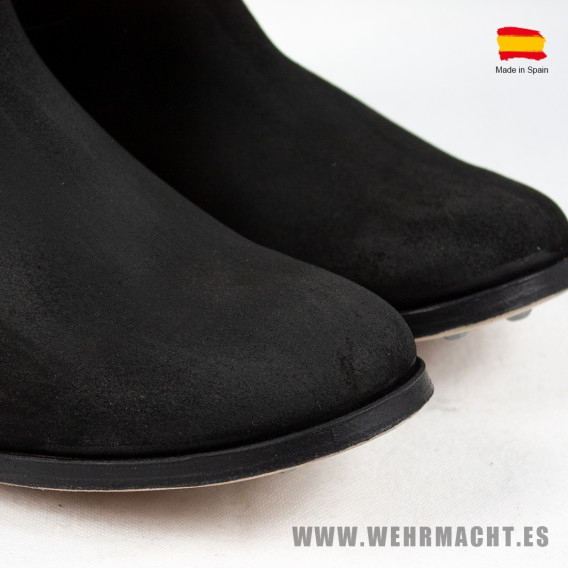 Botas de marcha con clavos