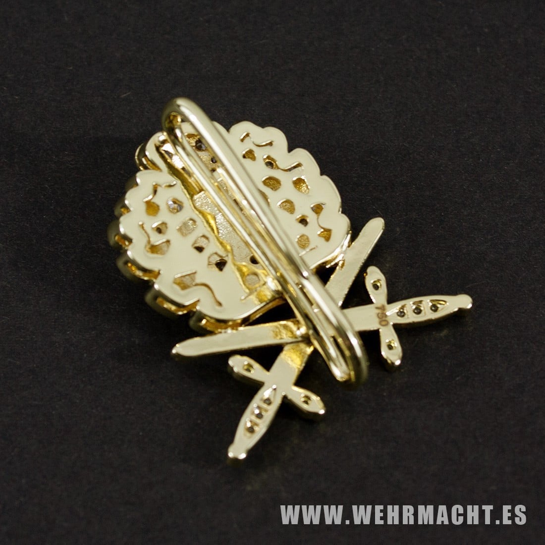 hojas-de-roble-con-espadas-y-diamantes-oro-wwii-cruces-al-merito