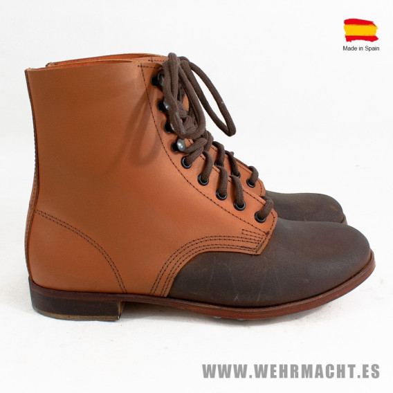 Botas Cortas con Clavos, Marrón