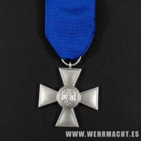 18 Year Long Service Medal Luftwaffe