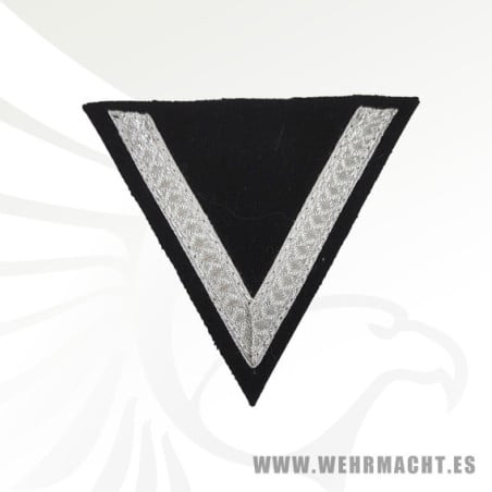 Panzer Gefreiter or S.S. Sturmann sleeve chevron