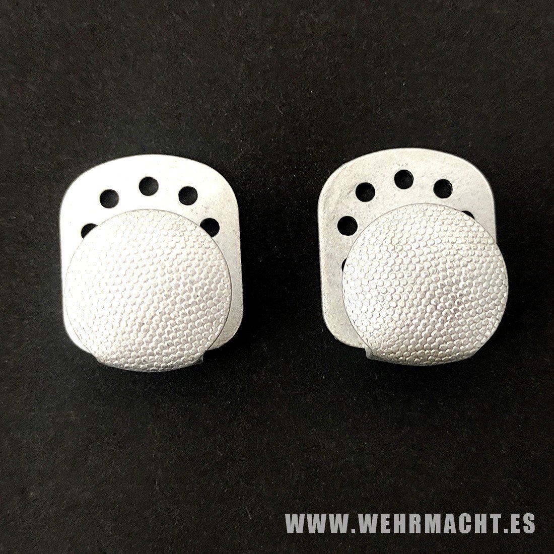 German Uniform Belt Hooks, Rear