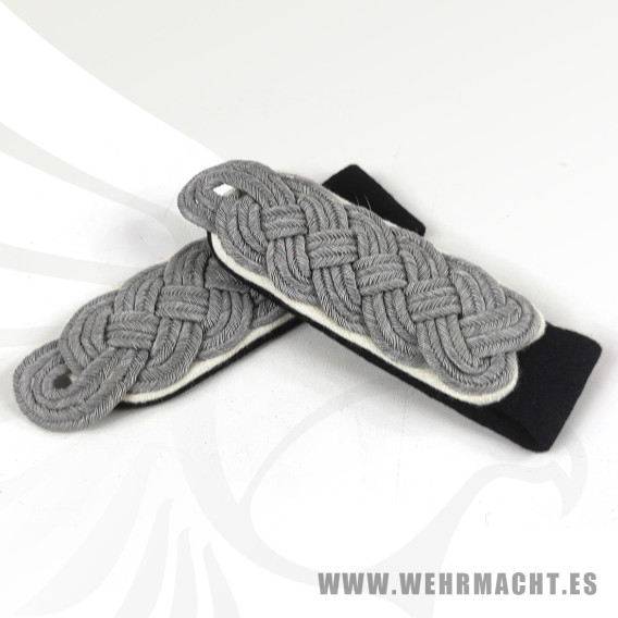 Waffen SS Senior Officers shoulder boards (sew)