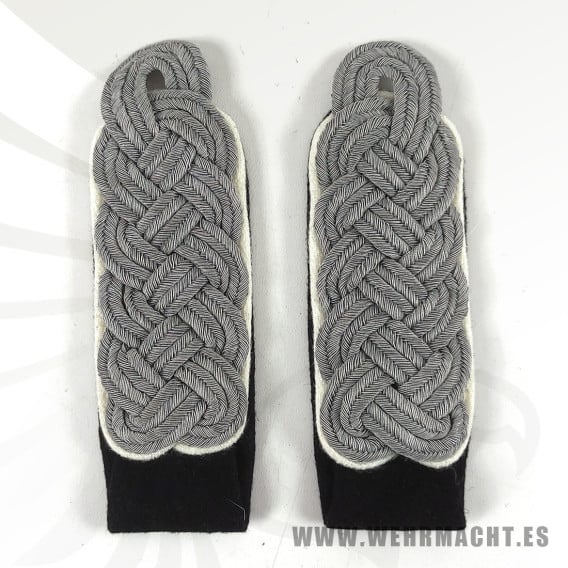 Waffen SS Senior Officers shoulder boards (sew)