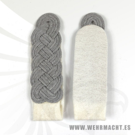 Wehrmacht Senior Officers shoulder boards
