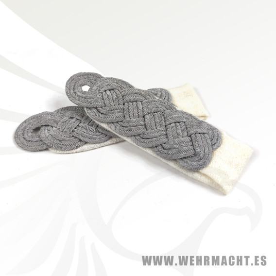 Wehrmacht Senior Officers shoulder boards