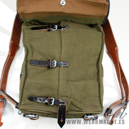 Tornister M41 con trinchas