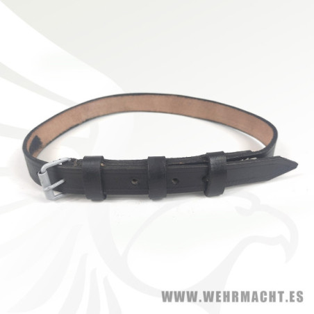 A-frame strap for blanket
