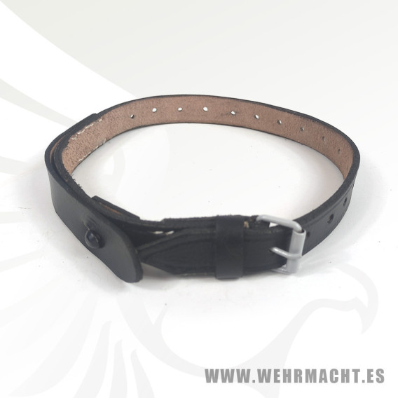 Black leather Zeltbahn strap