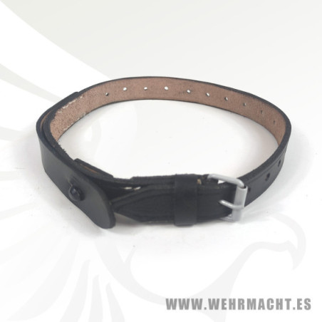 Black leather Zeltbahn strap