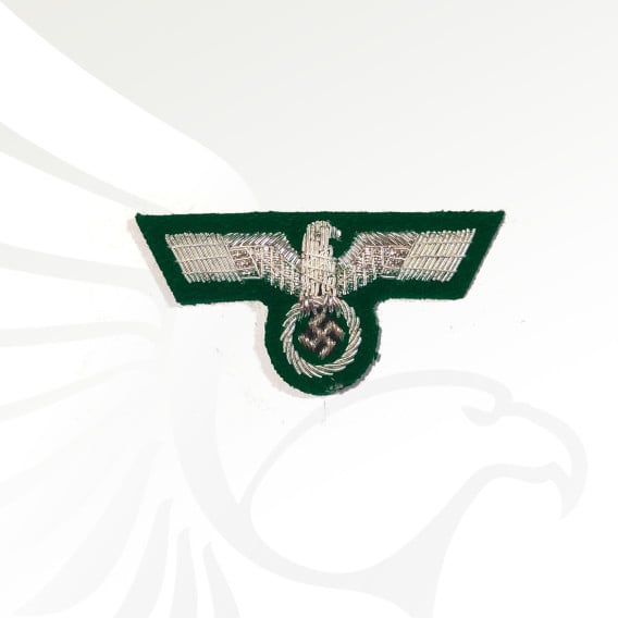 Águila de gorra Wehrmacht, Oficiales