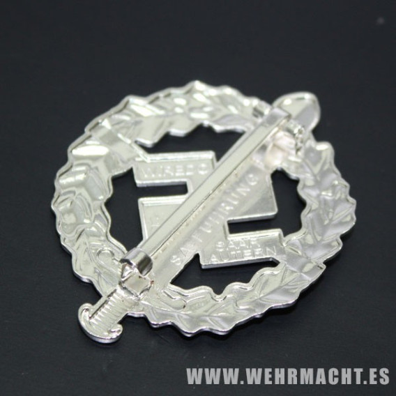 S.A. Sports badge in Silver