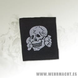 Calavera de gorra Waffen SS, Tropa