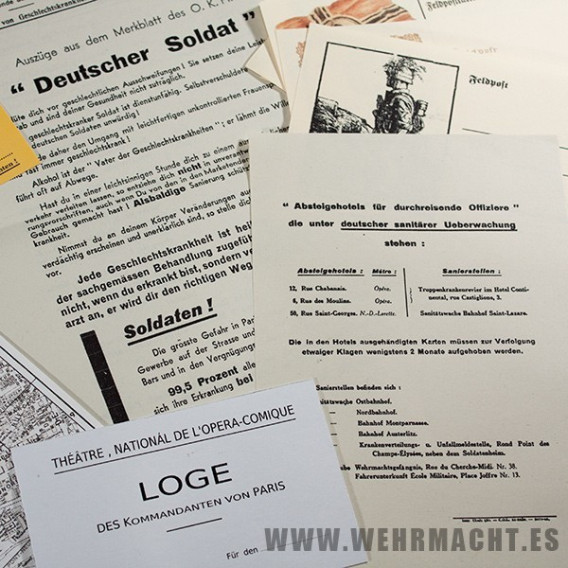 Documents and maps for the german soldier in Paris