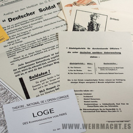 Documents and maps for the german soldier in Paris