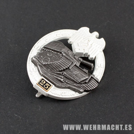 Amy Panzer Assault Badge in Silver for tank crews
