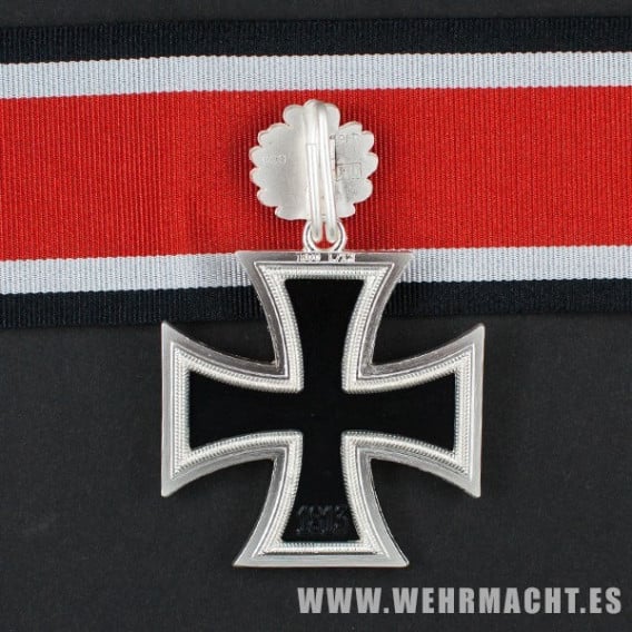 Cruz de Caballero de la Cruz de Hierro con hojas de roble (3 piezas)