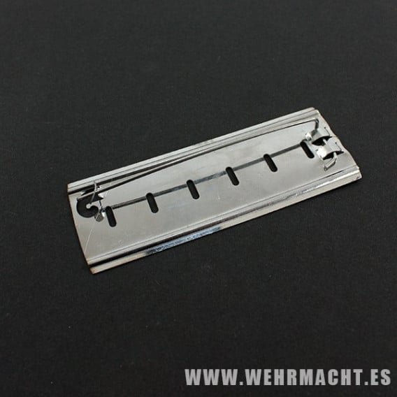 Metal base for 2 medals